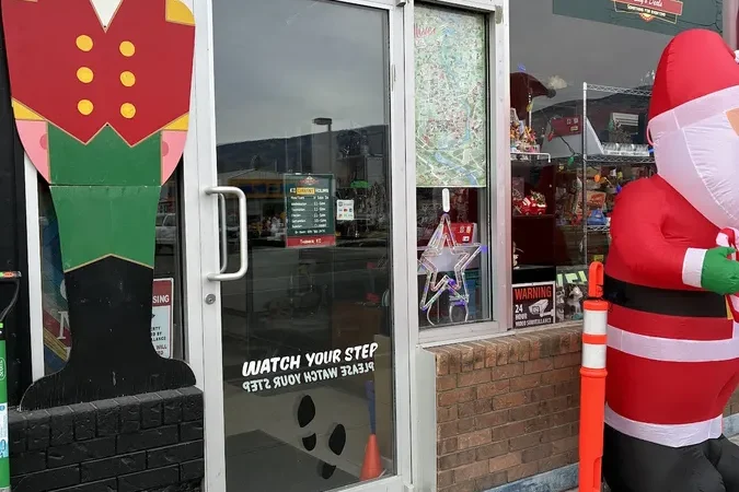 Kelly’s Deals Oliver