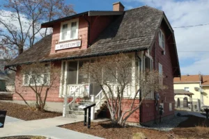 Oliver & District Museum