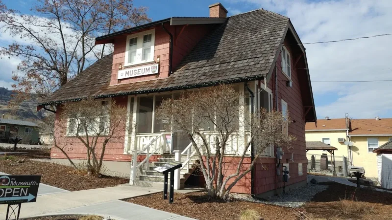 Oliver & District Museum